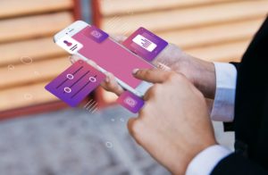 Pessoa usando um smartphone com ícones virtuais flutuantes representando gráficos, configurações e segurança, simbolizando a gestão e controle de contas digitais de forma prática e tecnológica.